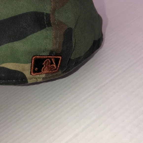 New Era Camo Sox Fitted Cap - Picture 3 of 8